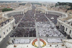 Large crowd seen as Pope Francis celebrates canonization Mass in St. Peter's Square