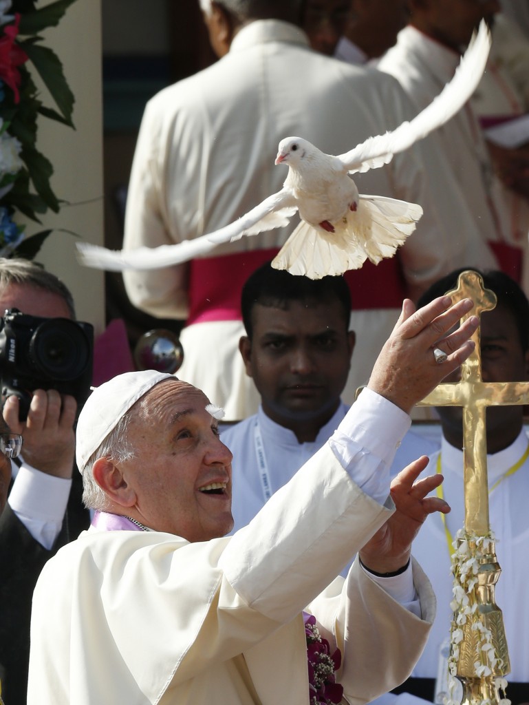 Pope Francis releases dove at Sanctuary of Our Lady of the Rosary in Madhu, Sri Lanka