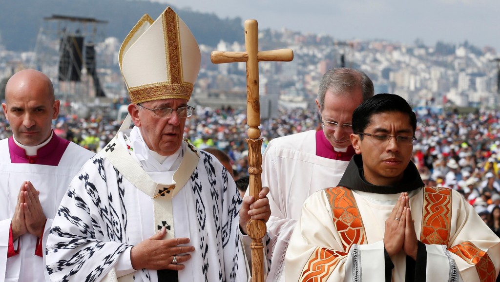 Pope Francis arrives to celebrate Mass in Bicentennial Park in Quito, Ecuador, July 7. (CNS photo/Paul Haring) See POPE-UNITY July 7, 2015.