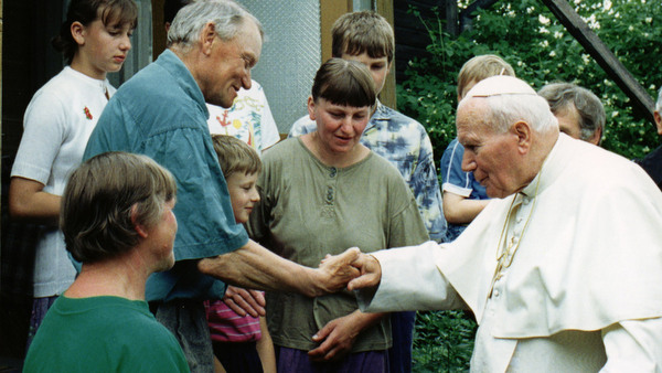 FAMILY GREETS POPE IN UNEXPECTED VISIT