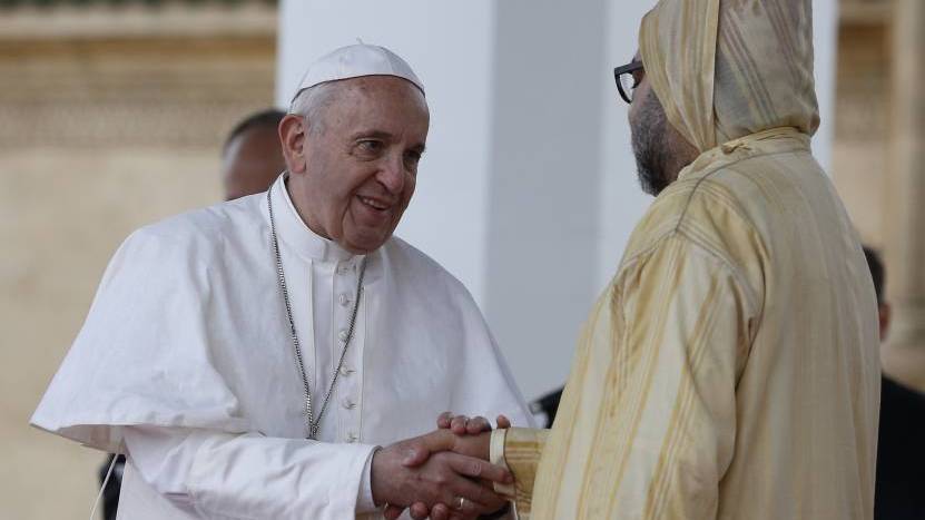 Pope Francis greets King Mohammed VI of Morocco during a meeting with the Moroccan people, government authorities, civic leaders and the diplomatic corps at the esplanade of the Hassan II Mosque in Rabat March 30, 2019. (CNS photo/Paul Haring)