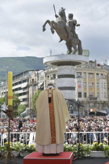 Pope Francis at Mass in Skopje, North Macedonia. May 7, 2019 (Vatican Media)