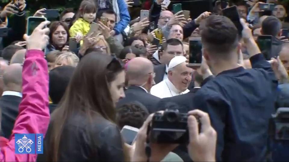 Pope Francis greets North Macedonian Youth as he arrives for a meeting on May 7, 2019. (Vatican Media)