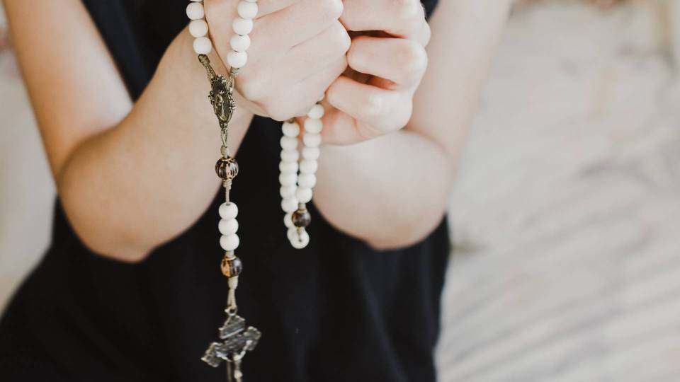 3 tips to deepen your devotion to the Rosary
