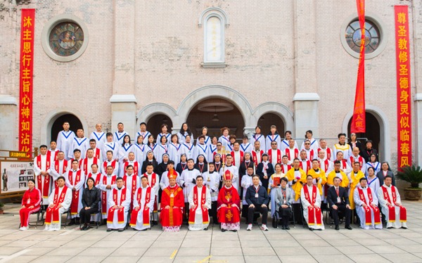 中國：天主教江西教區舉行輔理主教就職儀式