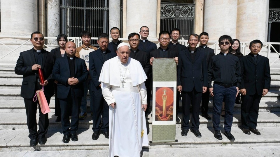 教宗關懷中國天主教徒，特別思念受苦的牧人和信友