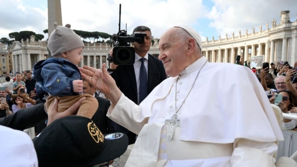 教宗公開接見：謙遜是世界及教會的和平之源