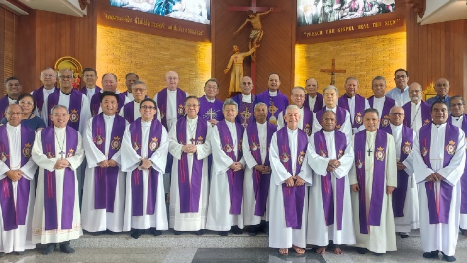 為中東和平祈禱：亞洲主教團協會主教們舉行朝拜聖體