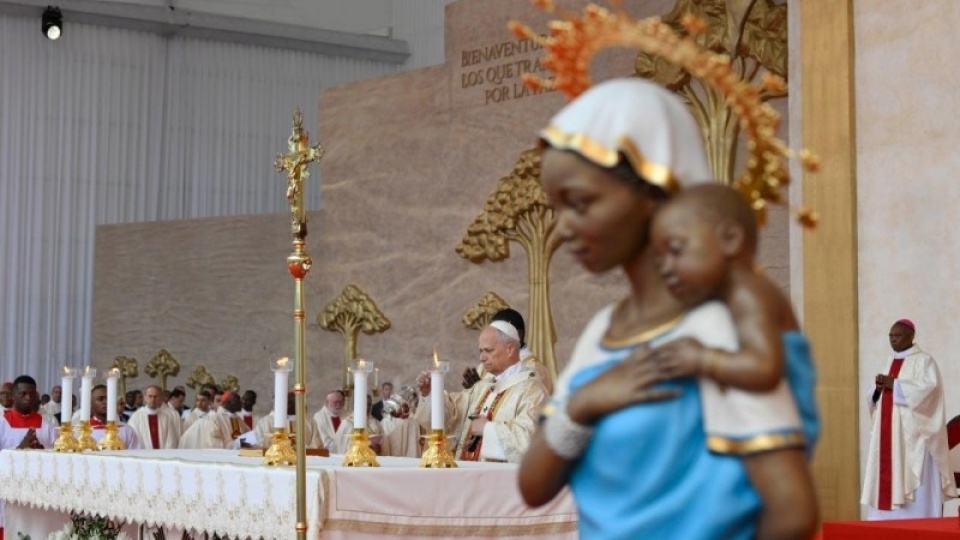 教宗在赤道幾內亞主持彌撒：對生命的飢渴在聖言內得到飽飫